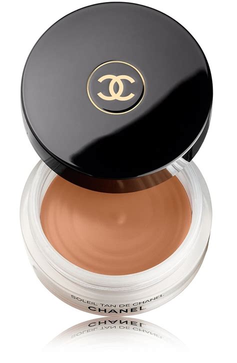 Chanel bronzing makeup base